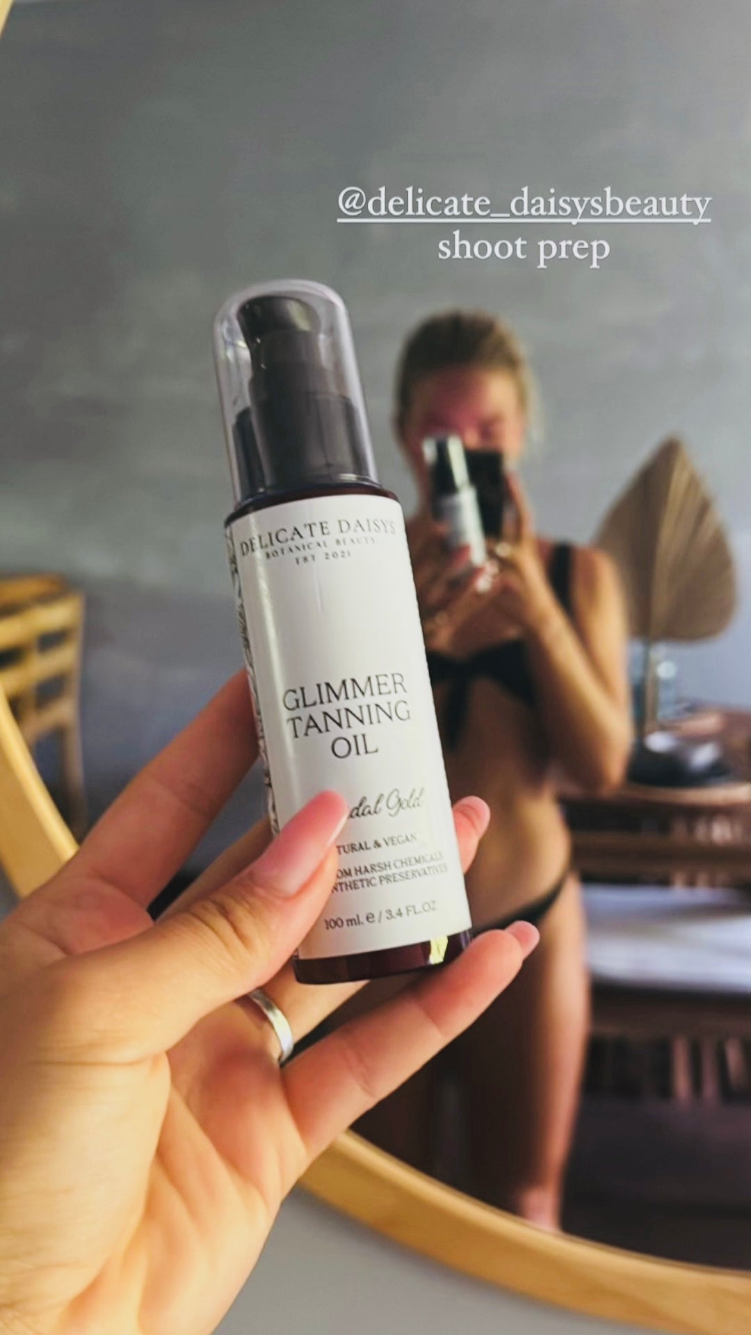 Delicate Daisys Sun-Kissed Body Oil Bundle; vegan aloe and shimmer oils for glowy summer skin